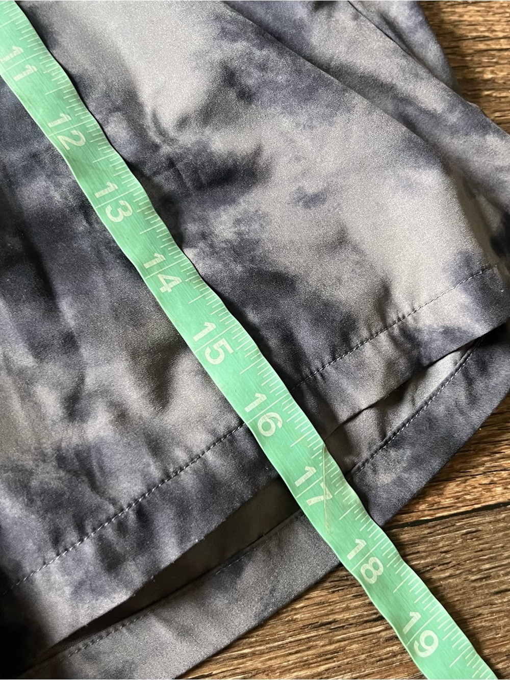 Roark run Amok grayish blue tie dye lined running athletic shorts 7” Medium read - Picture 9 of 11